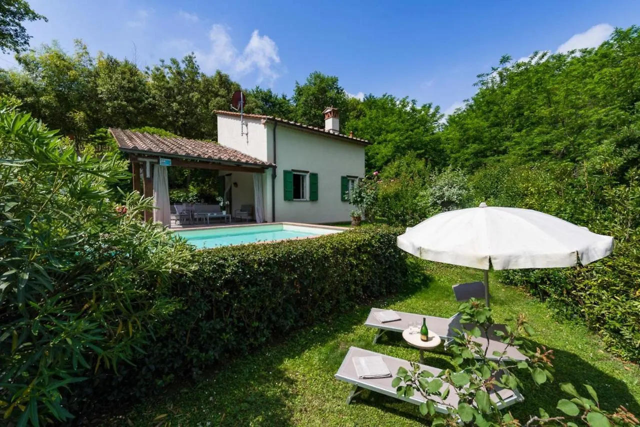 Villa Con Piscina Esclusiva Nel Verde Lucca 0*,